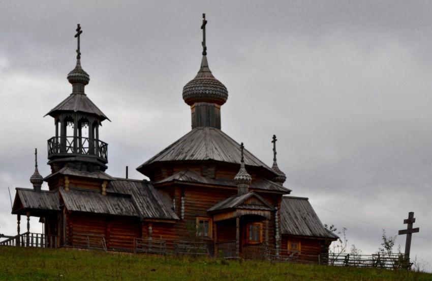 Церковь Николая и Александры, царственных страстотерпцев, Козьмодемьянск (Карагайский район, Пермский край). фасады