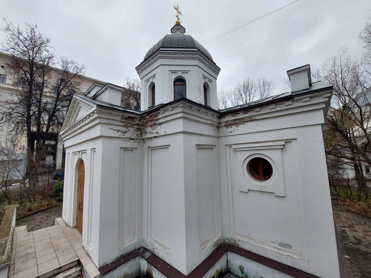 Церковь Феодоровской иконы Божией Матери при Российском Государственном Социальном Университете, Ростокино (Северо-Восточный административный округ (СВАО), г. Москва). архитектурные детали