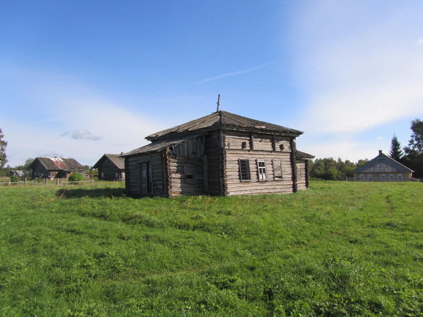 Церковь Георгия Победоносца, Казариновская (Труфаново, Серёдка) (Каргопольский район, Архангельская область). фасады, вид с юго-запада