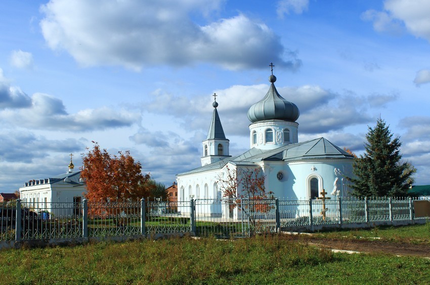 Смышляевка. Церковь Николая Чудотворца (новая). общий вид в ландшафте