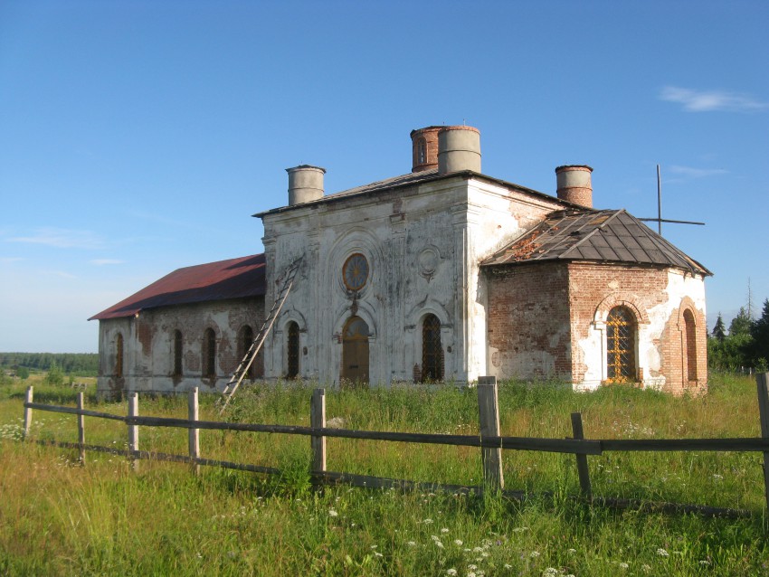 Церковь Николая Чудотворца, Слудная (Верховажский район, Вологодская область). фасады