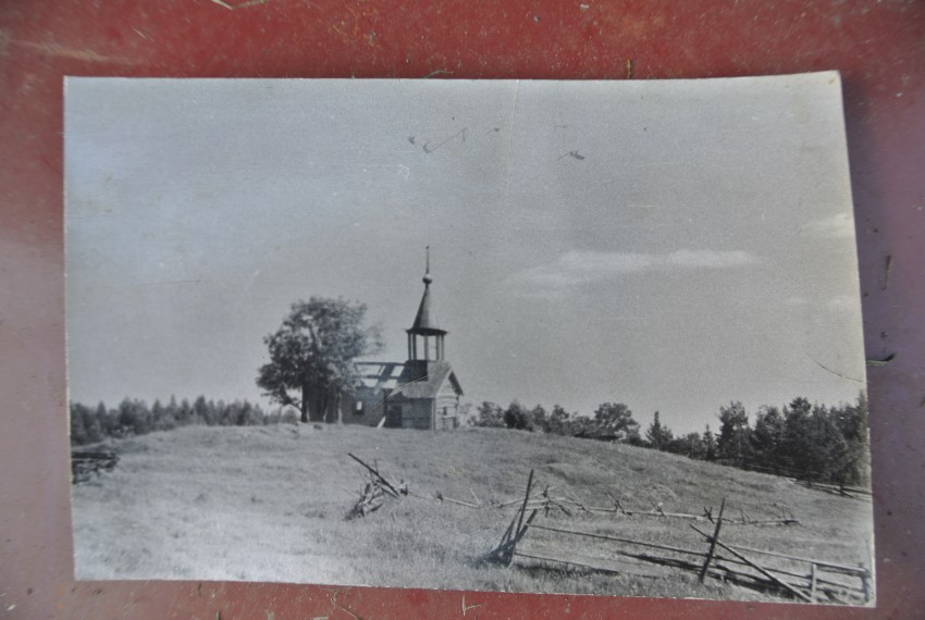 Лукин Остров. Часовня Александра Невского и Александра Свирского. архивная фотография, переснятая фотография местных жителей