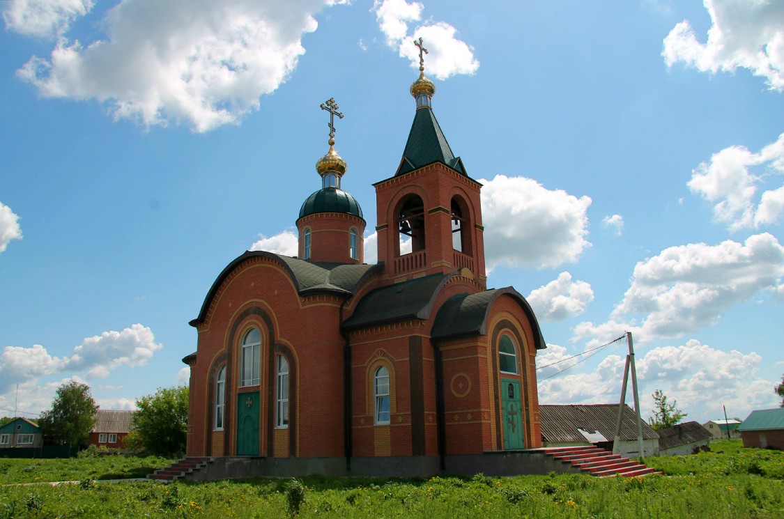 Большой Самовец. Церковь Димитрия Солунского. фасады