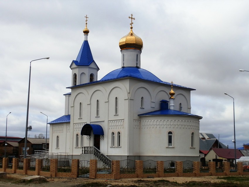 Приобье. Церковь Симеона Верхотурского. общий вид в ландшафте, Приобье. Церковь Симеона Верхотурского