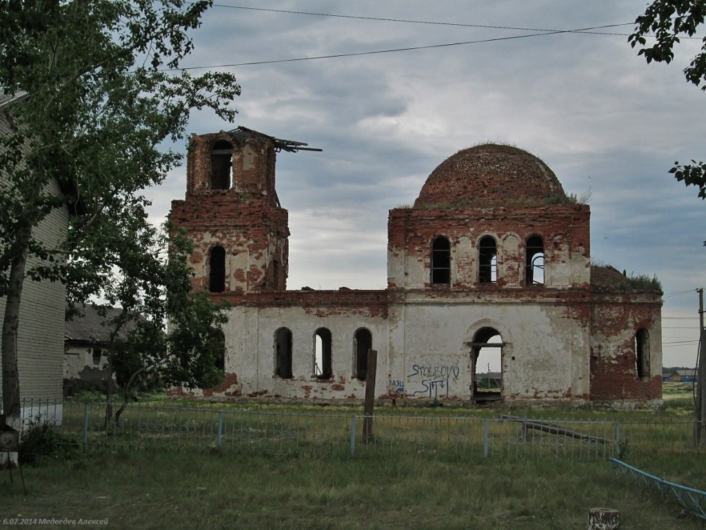 Столбово. Церковь Михаила Архангела. фасады