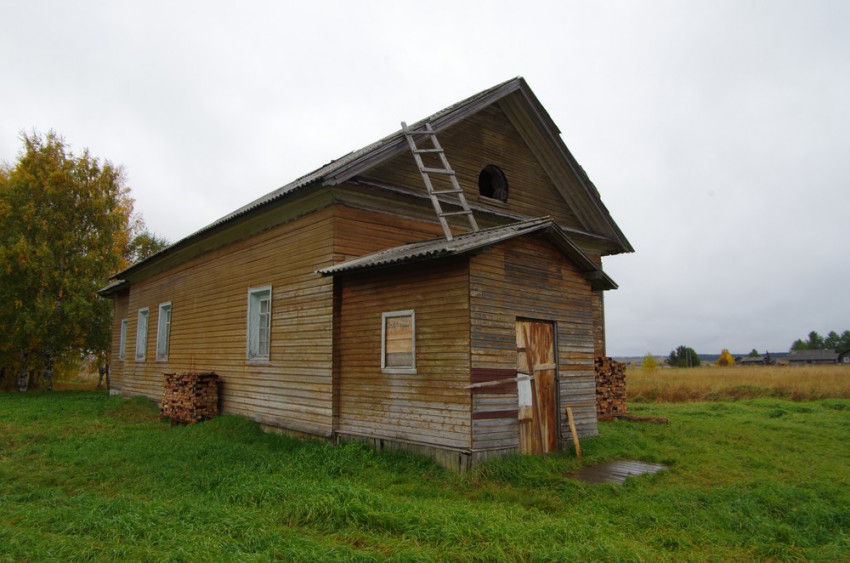 Немнюга. Церковь Благовещения Пресвятой Богородицы. общий вид в ландшафте