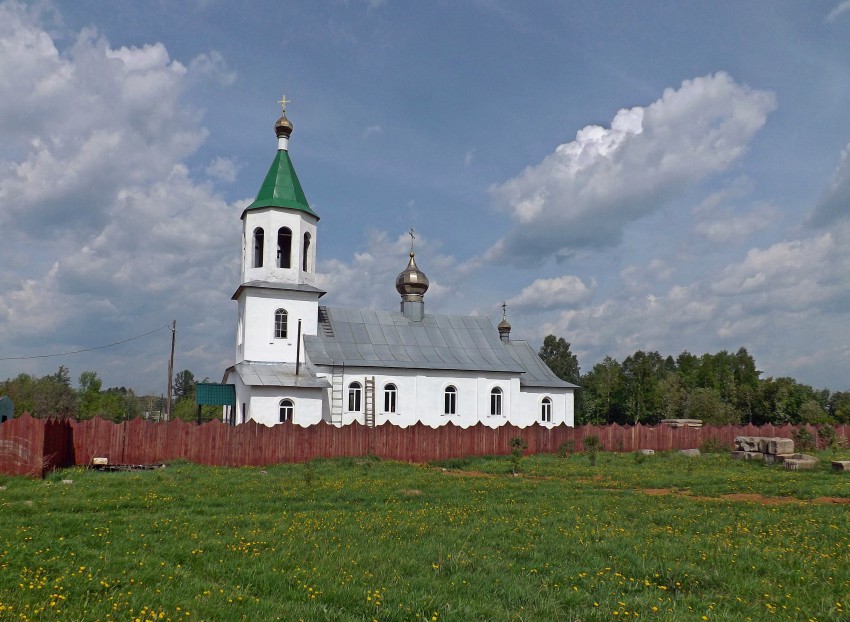 Церковь Михаила Архангела, Зуевка (Зуевский район, Кировская область). общий вид в ландшафте