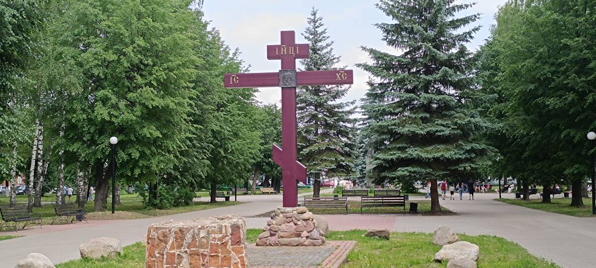 Церковь Спаса Нерукотворного Образа, Шуя (Шуйский район, Ивановская область). дополнительная информация, Памятный крест на месте Спасской церкви