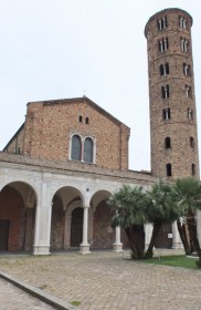 Равенна. Церковь Аполлинария Равеннийского новая