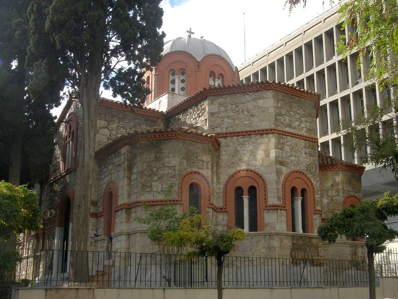 Церковь Николая Чудотворца, Афины (Αθήνα) (Аттика (Ἀττική), Греция). общий вид в ландшафте
