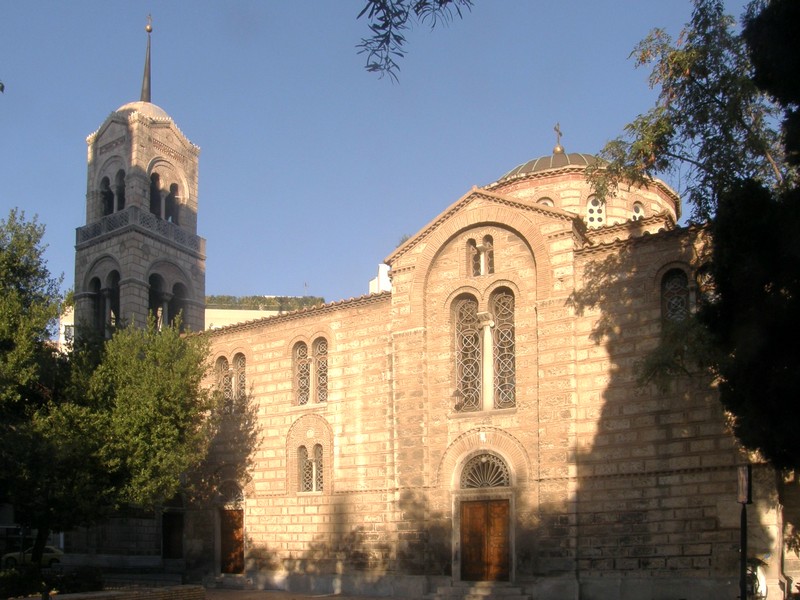 Церковь Троицы Живоначальной, Афины (Αθήνα) (Аттика (Ἀττική), Греция). общий вид в ландшафте