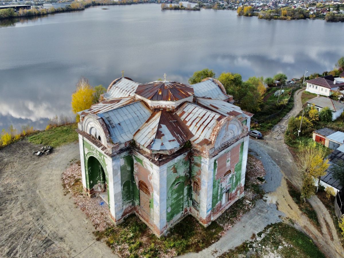 Церковь Троицы Живоначальной, Кыштым (Кыштым, город, Челябинская область). фасады, Вид с ЮВ
