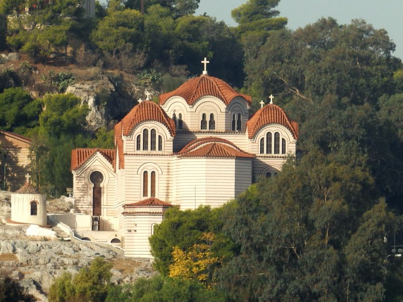 Церковь Маргариты Антиохийской, Афины (Αθήνα) (Аттика (Ἀττική), Греция). общий вид в ландшафте