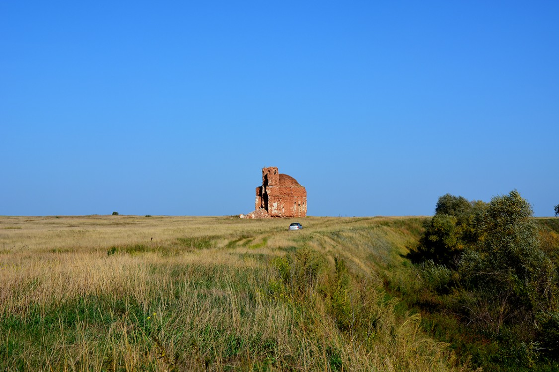 Церковь Казанской иконы Божией Матери, Красный Яр (Шумихинский район, Курганская область). общий вид в ландшафте