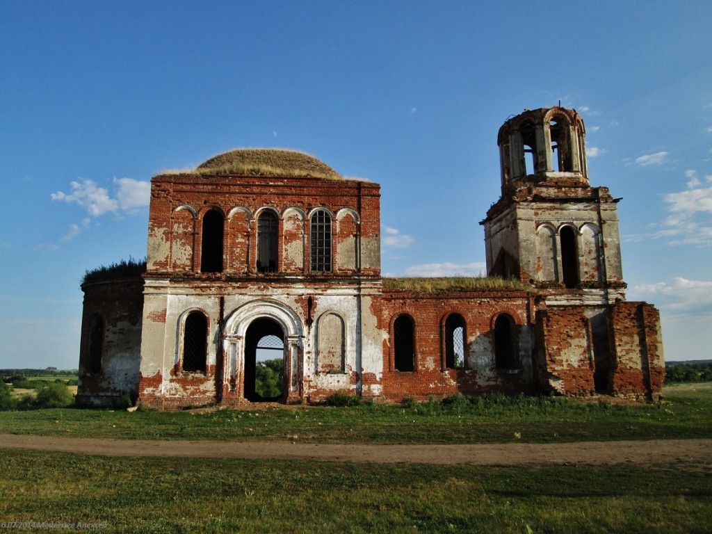 Церковь Михаила Архангела, Горшково (Шумихинский район, Курганская область). фасады