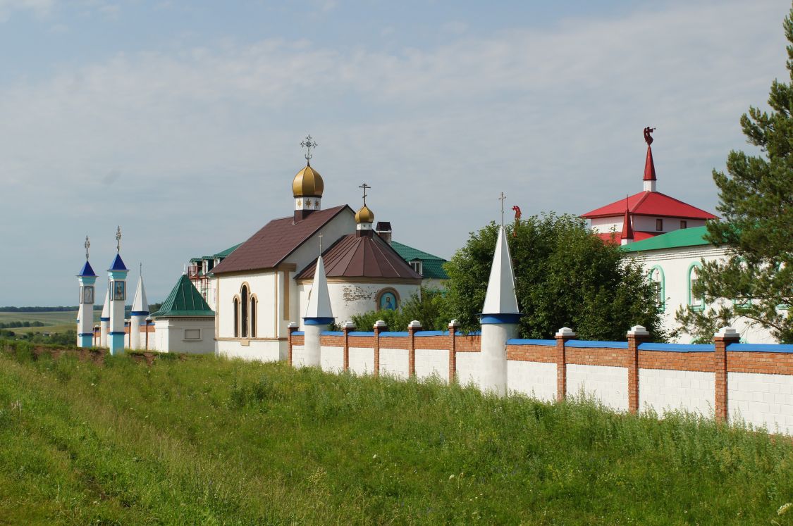 Покровский Эннатский мужской монастырь, Новомихайловка (Фёдоровский район, Республика Башкортостан). фасады