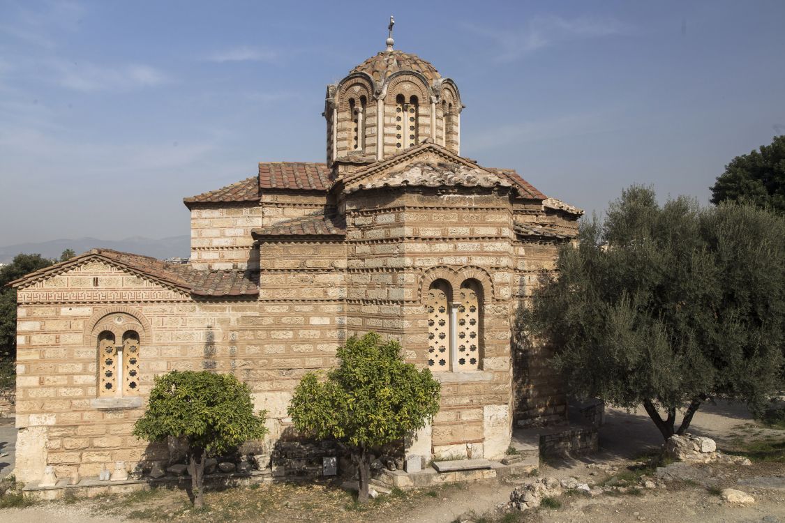 Церковь Двенадцати апостолов (Агии Апостоли Солаки), Афины (Αθήνα) (Аттика (Ἀττική), Греция). фасады, южный фасад