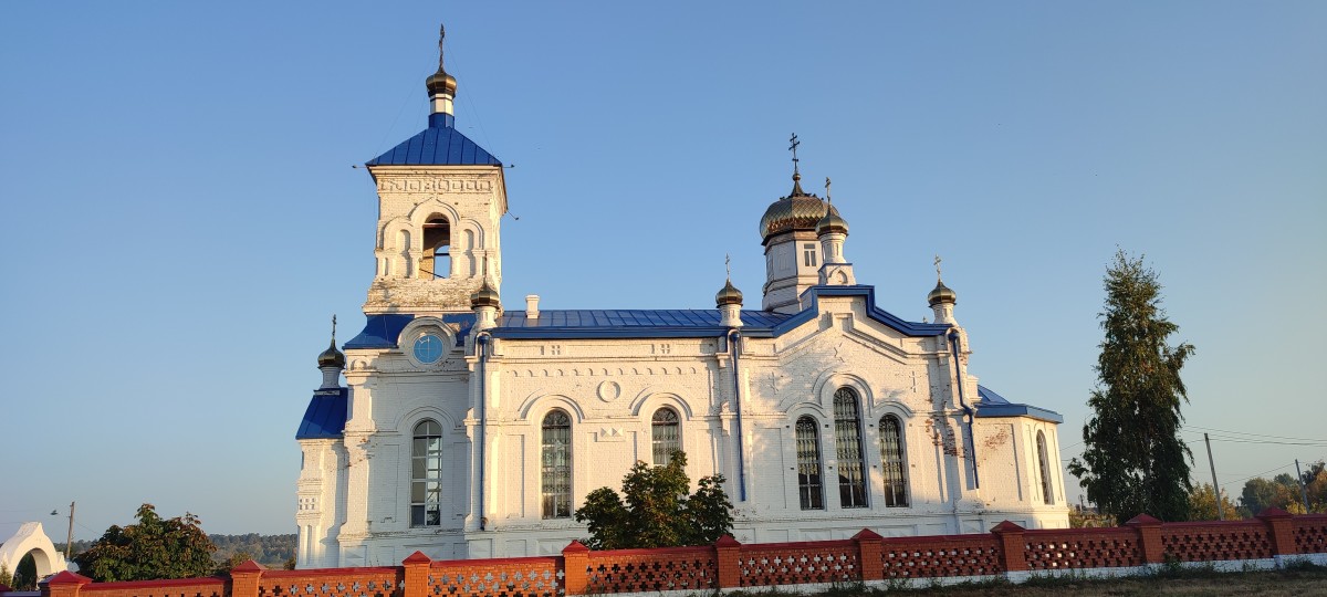 Ивановка. Церковь Боголюбской иконы Божией Матери. фасады