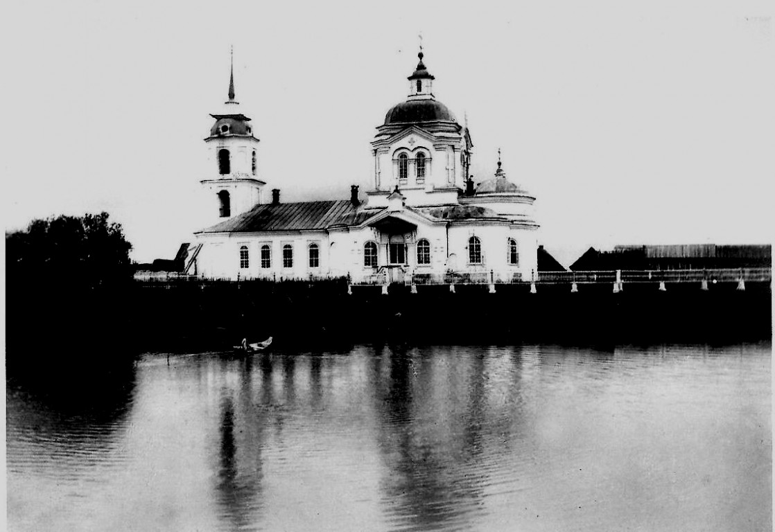 Церковь Покрова Пресвятой Богородицы, Никола (Яранский район, Кировская область). архивная фотография, Фото из архива Татьяны Рохлиной(Смирновой). Публикуется с личного разрешения.
