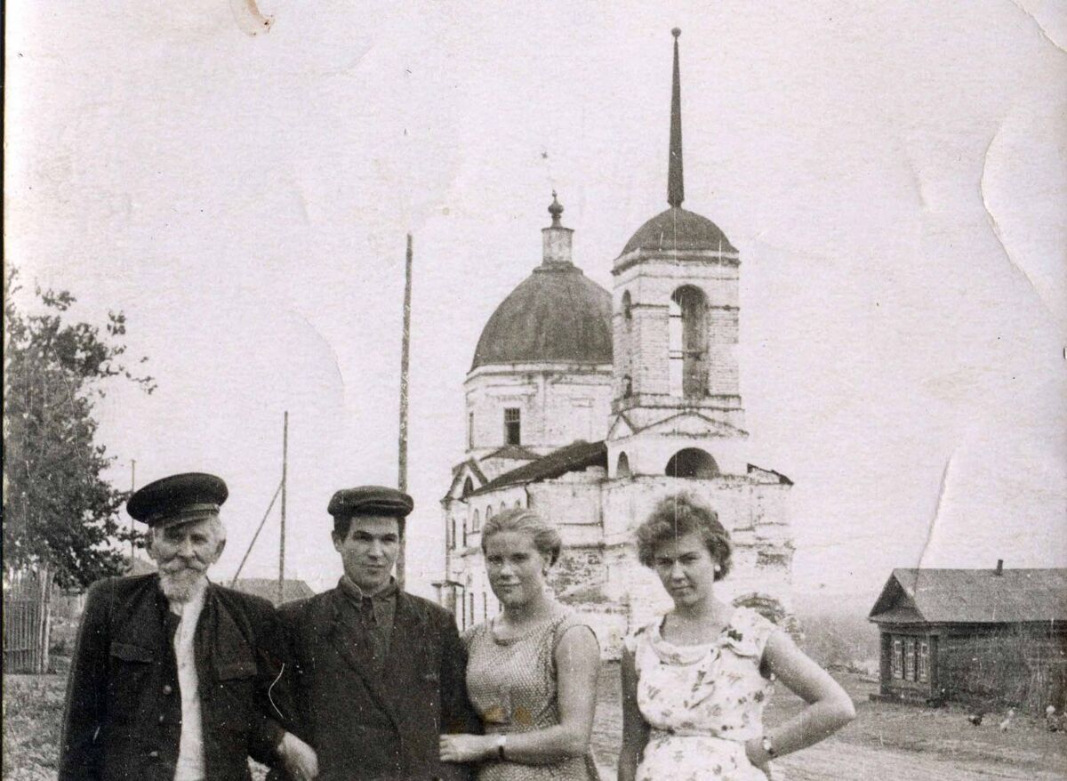 Церковь Тихвинской иконы Божией Матери, Кекино (Воротынский район, Нижегородская область). архивная фотография, Фото 1961 г.