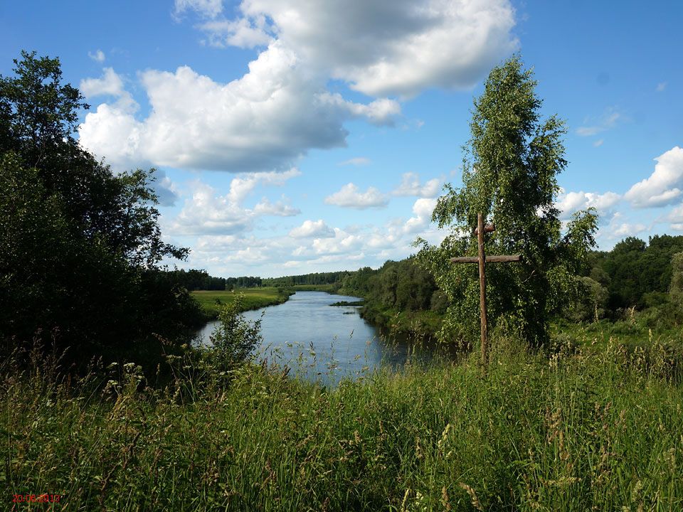 Неизвестная церковь, Городец Дмитров, урочище (Юхновский район, Калужская область). дополнительная информация