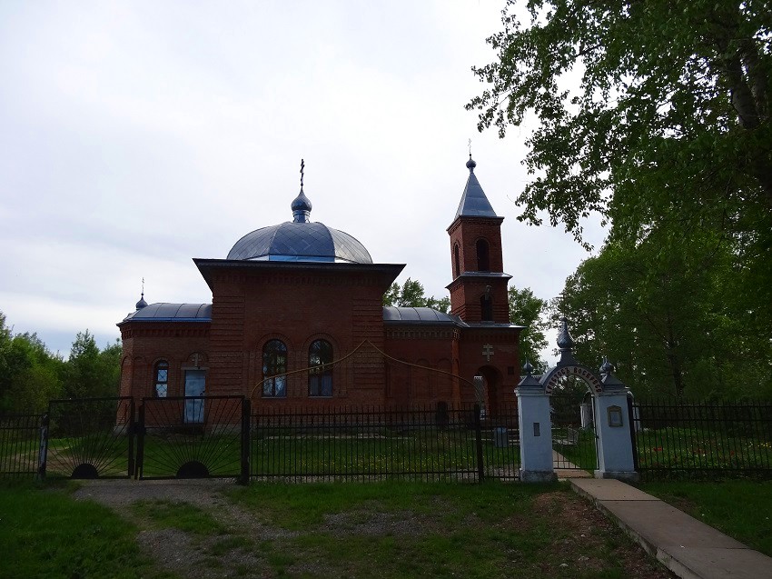 Вохтога. Церковь Михаила Архангела. общий вид в ландшафте