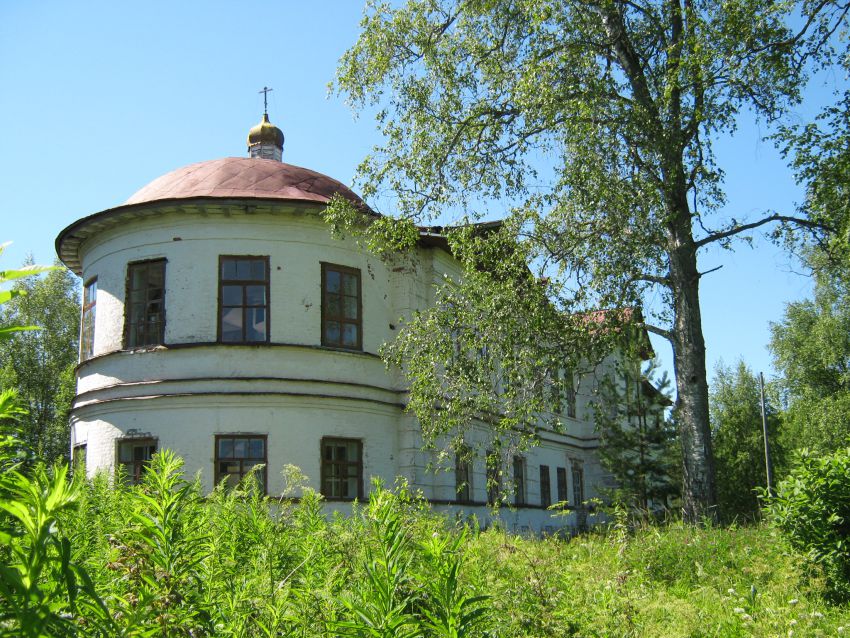 Бережок. Церковь Спаса Преображения. фасады