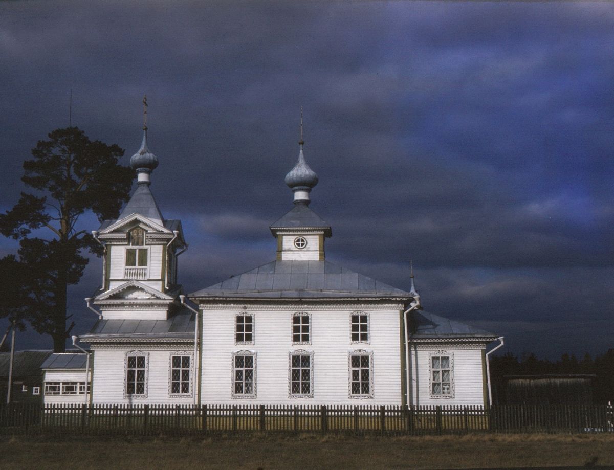 Понизовье. Церковь Георгия Победоносца. фасады