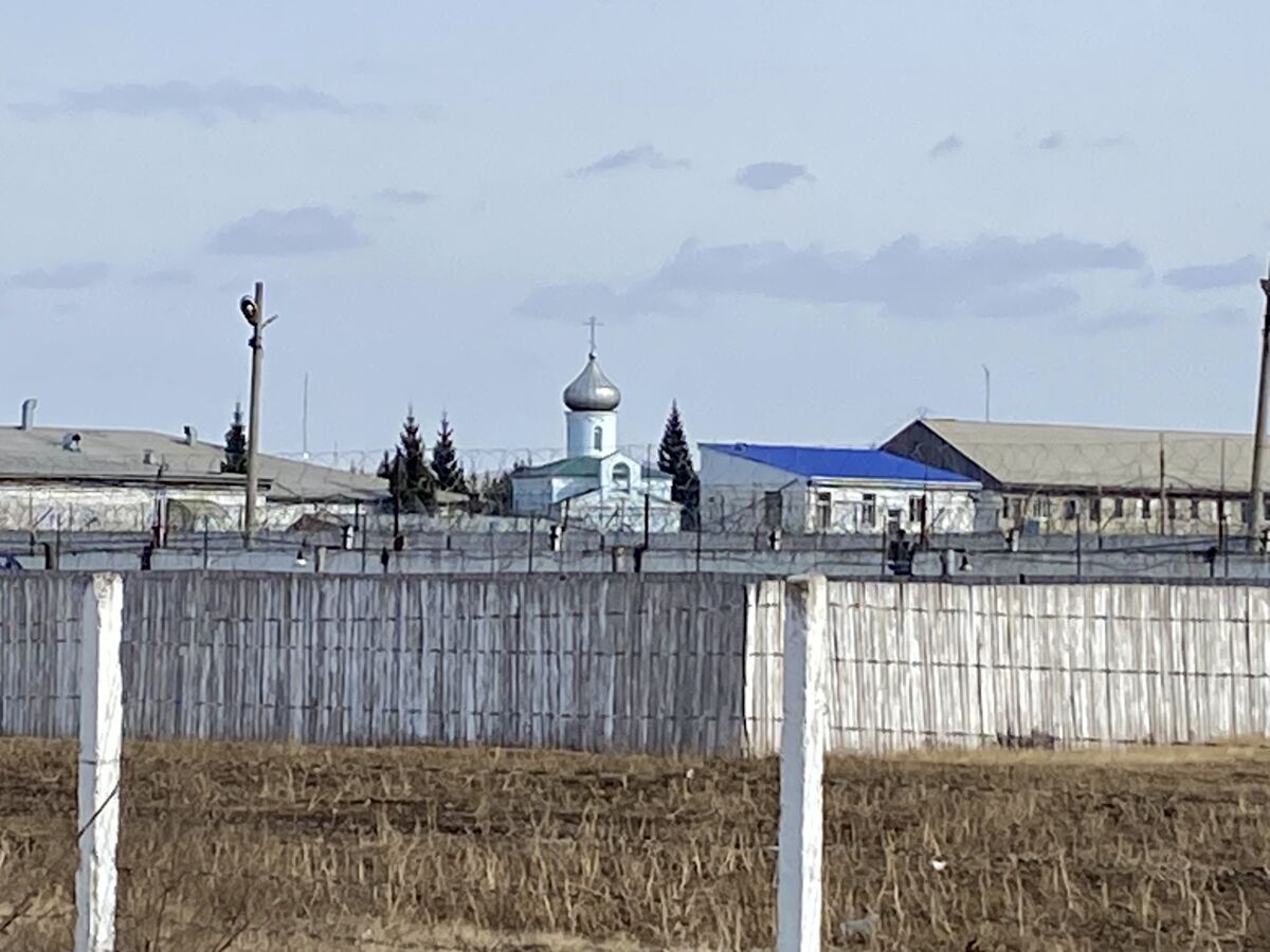 Церковь Ермогена, патриарха Московского при ФКУ ИК-35, Абакан (Абакан, город, Республика Хакасия). архитектурные детали, Вид с ЮЗ