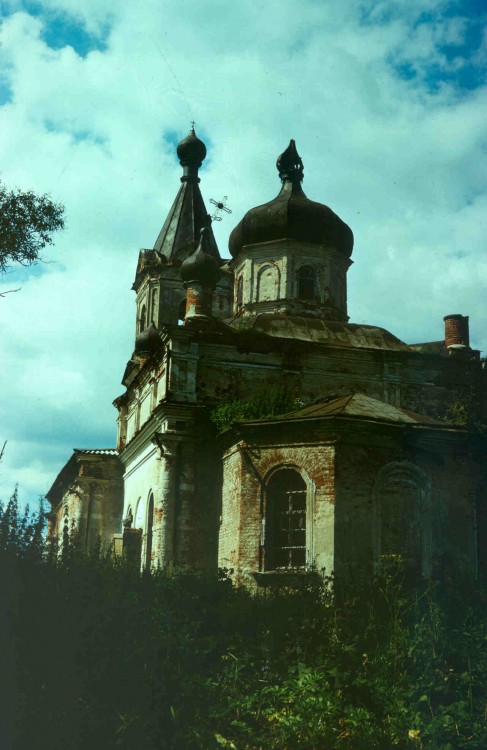Козьмодемьяновское. Церковь Воскресения Словущего. фасады, 1994