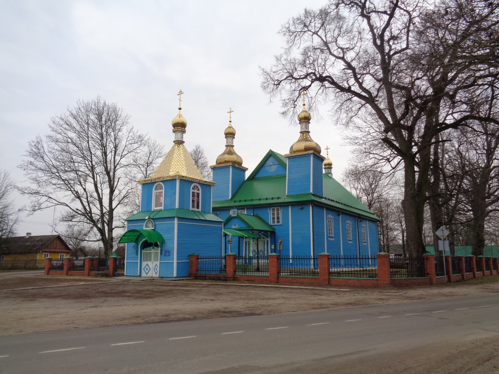 Церковь Троицы Живоначальной, Бездеж (Дрогичинский район, Беларусь, Брестская область). фасады