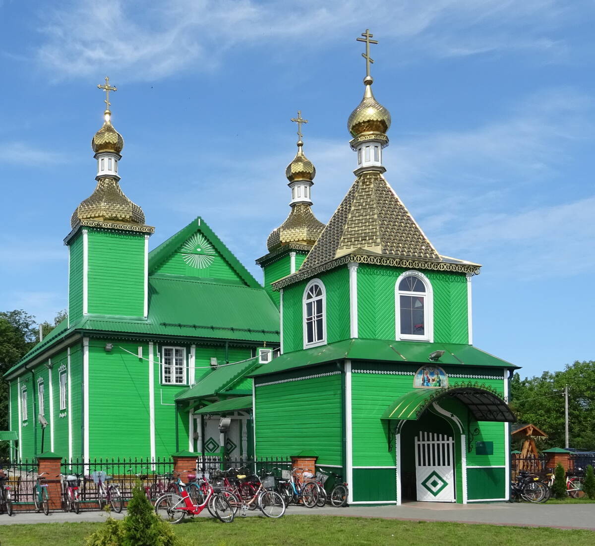 Церковь Троицы Живоначальной, Бездеж (Дрогичинский район, Беларусь, Брестская область). фасады