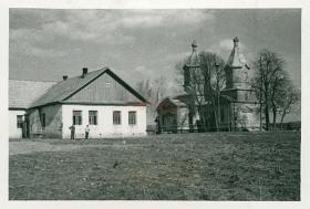 Турки. Церковь Троицы Живоначальной (старая)
