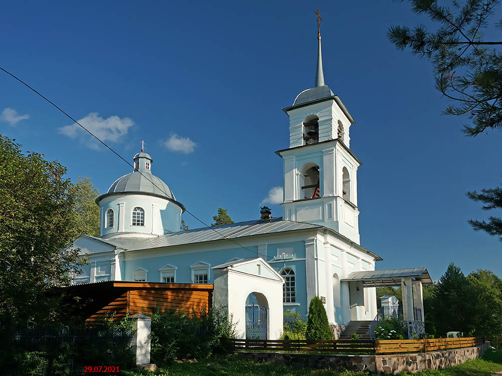 Церковь Тихвинской иконы Божией Матери, Любони (Боровичский район, Новгородская область). фасады