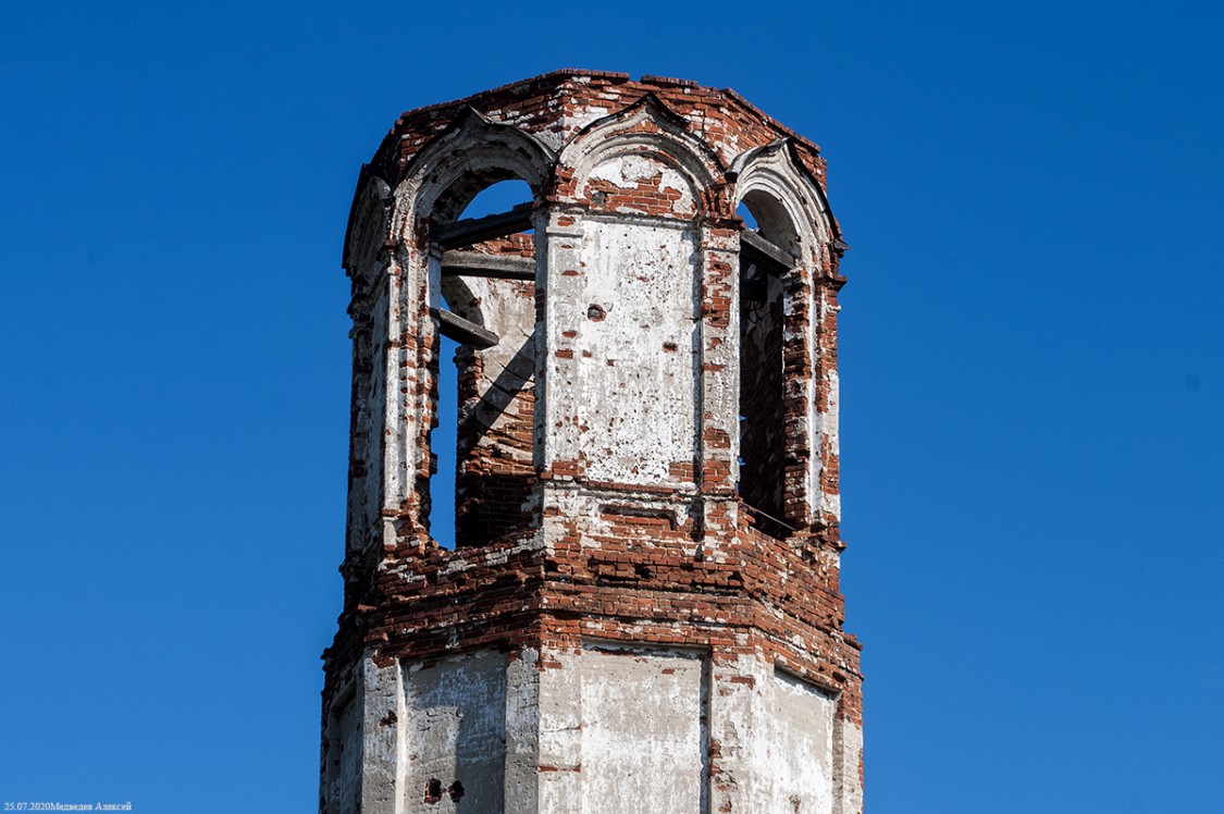 Церковь Параскевы Пятницы, Красноярское (Щучанский район, Курганская область). архитектурные детали