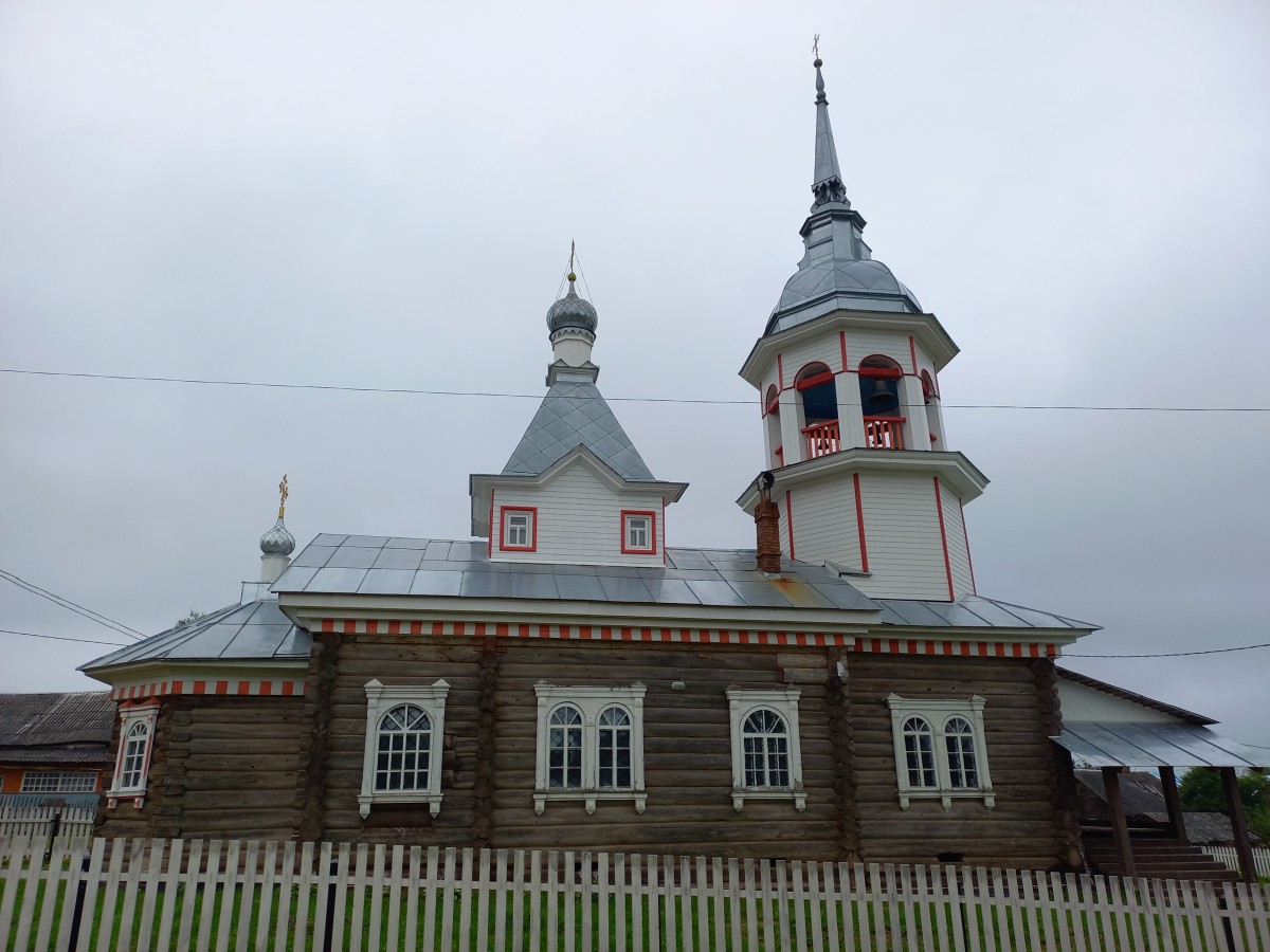 Церковь Космы и Дамиана, Логдуз (Бабушкинский район, Вологодская область). фасады