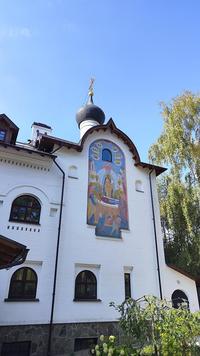 православные строения на территории храма, архитектурные детали. Домовая церковь Александра Невского, Портпосёлок (Тольятти, город, Самарская область)