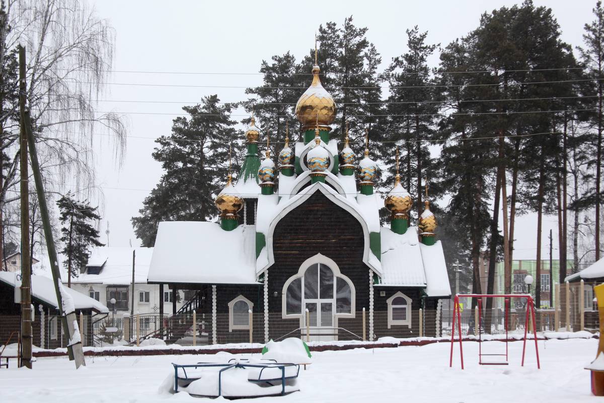Южный фасад, фасады. Церковь Покрова Пресвятой Богородицы, Кедровое (Верхняя Пышма (ГО Верхняя Пышма и ГО Среднеуральск), Свердловская область)