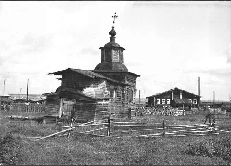 Часовня Петра и Павла, Куниб (Сысольский район, Республика Коми). архивная фотография, фото из паспорта ОКН  http://kulturnoe-nasledie.ru/monuments.php?id=1100360000