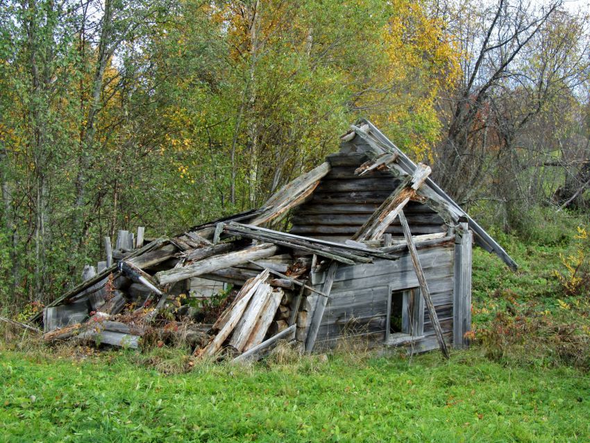 Часовня Собора Пресвятой Богородицы, Глущево, урочище (Плесецкий район, Архангельская область). фасады, вид с юго-запада