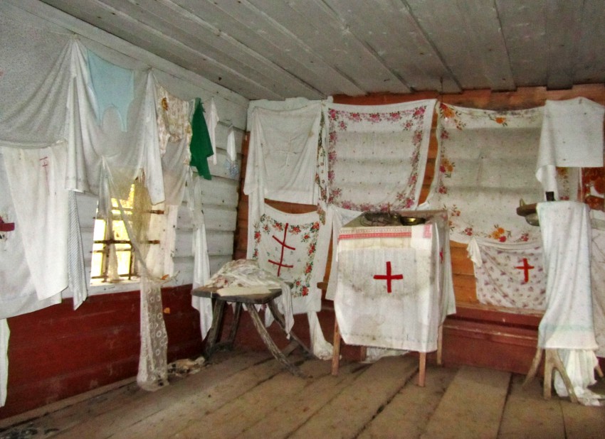 Часовня Варвары великомученицы, Матёрое (Матёра),урочище (Плесецкий район, Архангельская область). интерьер и убранство