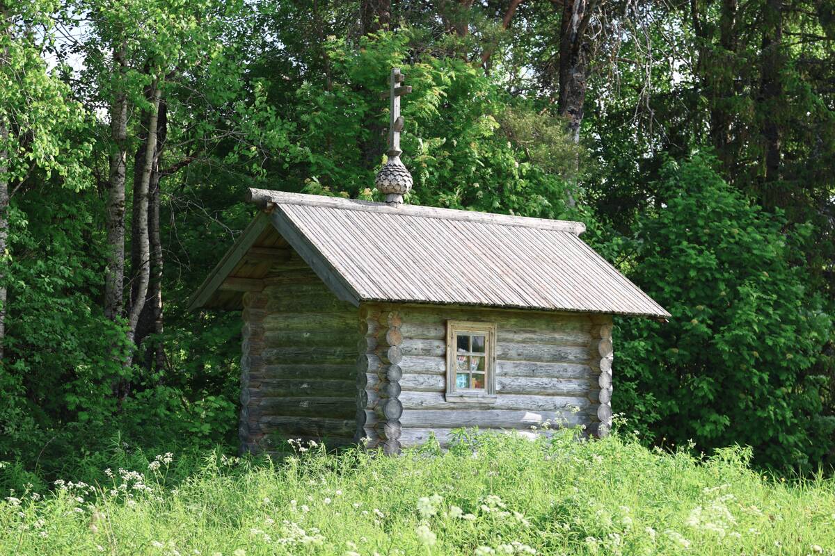 Часовня Космы и Дамиана, Чёлма, урочище (Плесецкий район, Архангельская область). фасады