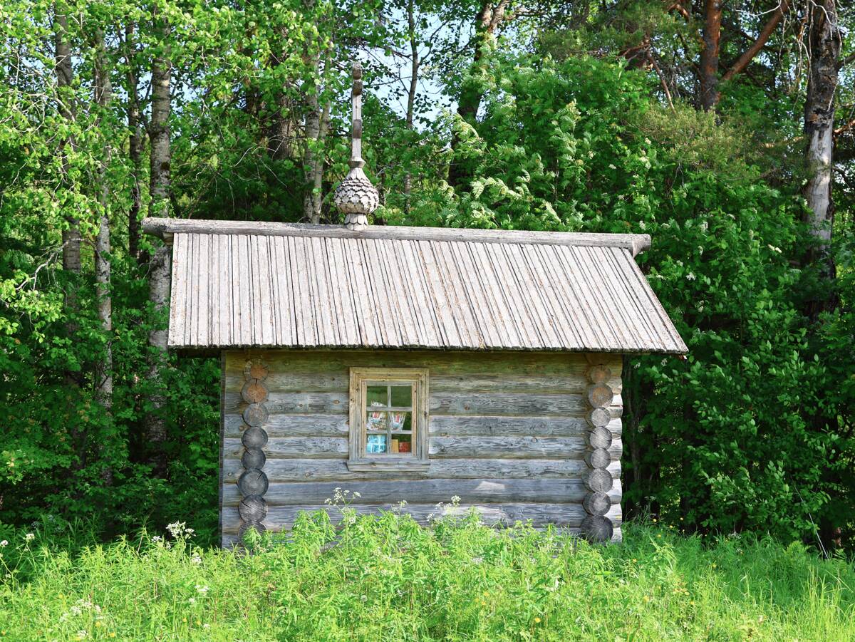 Часовня Космы и Дамиана, Чёлма, урочище (Плесецкий район, Архангельская область). фасады