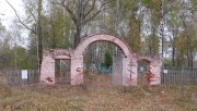 Церковь Покрова Пресвятой Богородицы, Ворота кладбища.<br>, Максино, Клепиковский район, Рязанская область