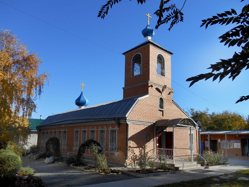 Церковь Успения Пресвятой Богородицы в Сарепте (новая), Волгоград (Волгоград, город, Волгоградская область). общий вид в ландшафте