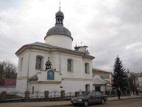 Бучач. Церковь Покрова Пресвятой Богородицы