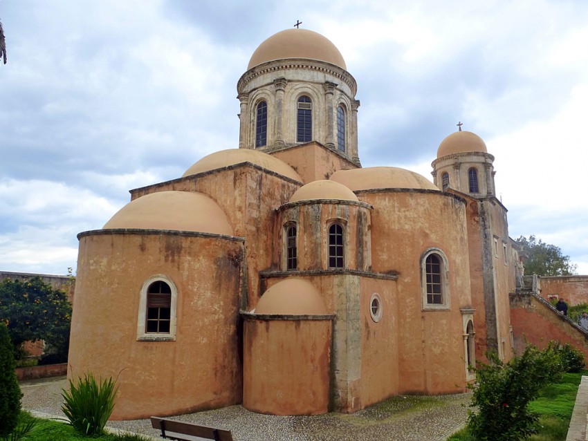 Монастырь Святой Троицы, Ханья (Крит (Κρήτη), Греция). фасады