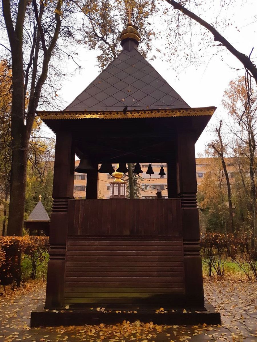 Церковь Спаса Нерукотворного Образа при Клинической больнице №1 УДП в Волынском, Очаково-Матвеевское (Западный административный округ (ЗАО), г. Москва). дополнительная информация, Звонница