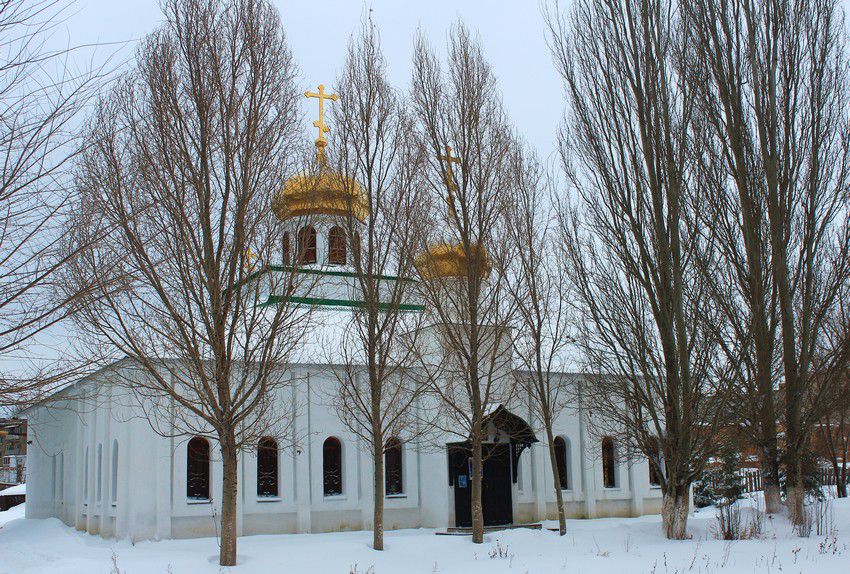 Сухая Самарка. Церковь Пантелеимона Целителя (старая). фасады