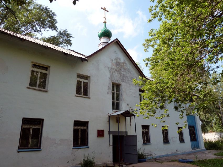 Церковь Трифона мученика, 113 километра, посёлок (Самара, город, Самарская область). общий вид в ландшафте